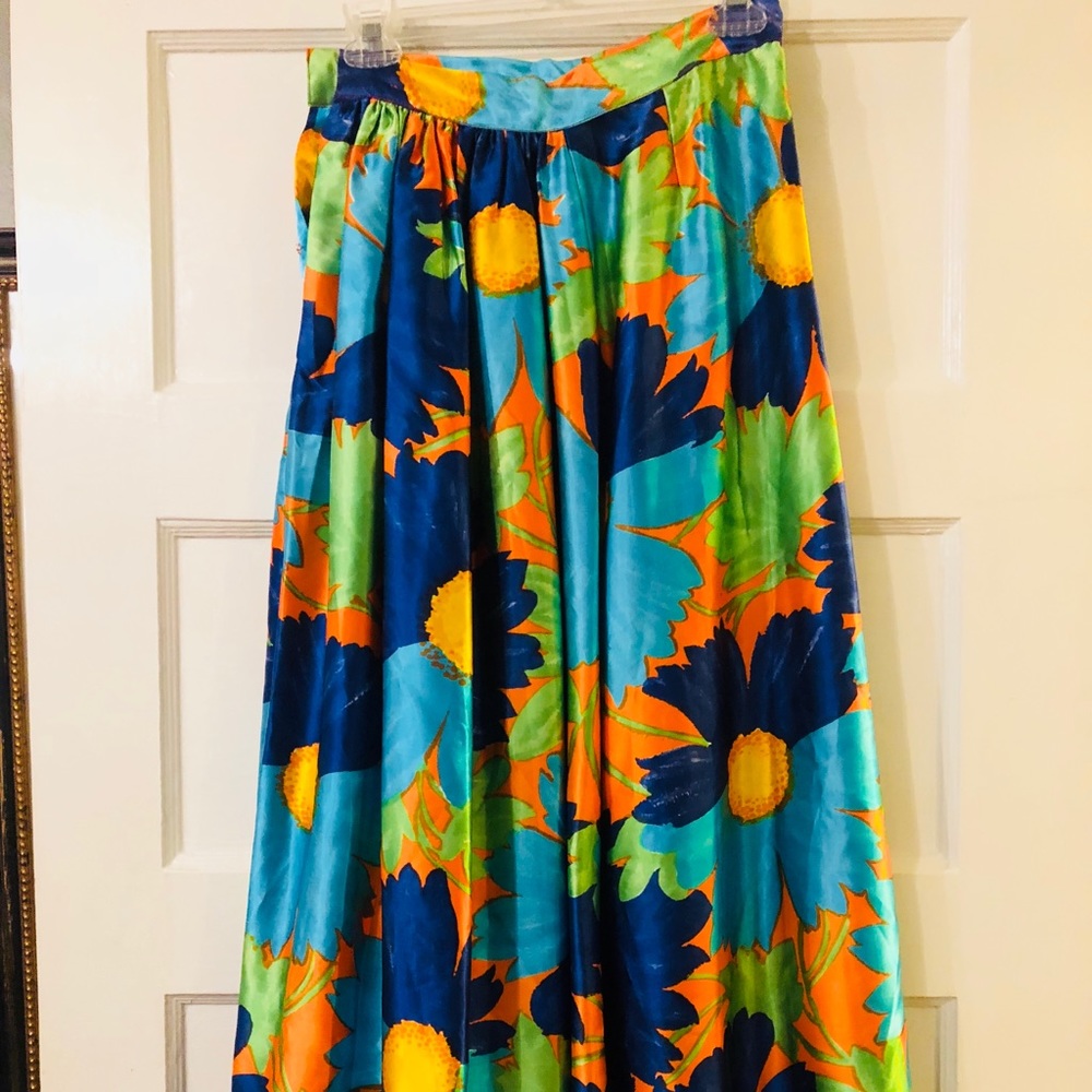 🤩 1960s Floral Pattern Silk Skirt